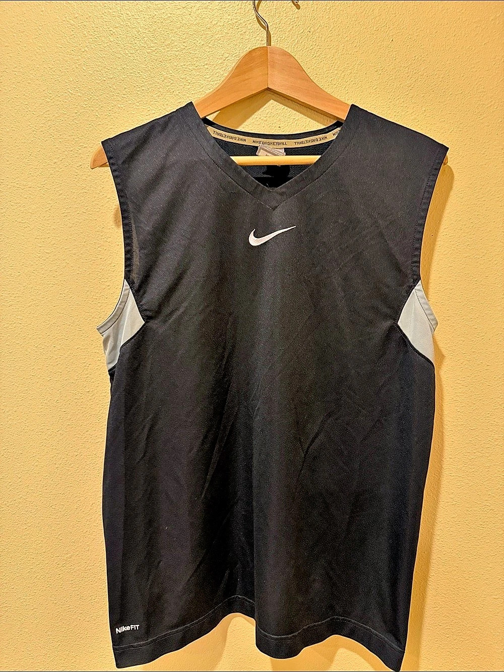 Nike Basketball Jersey Black Gray Medium